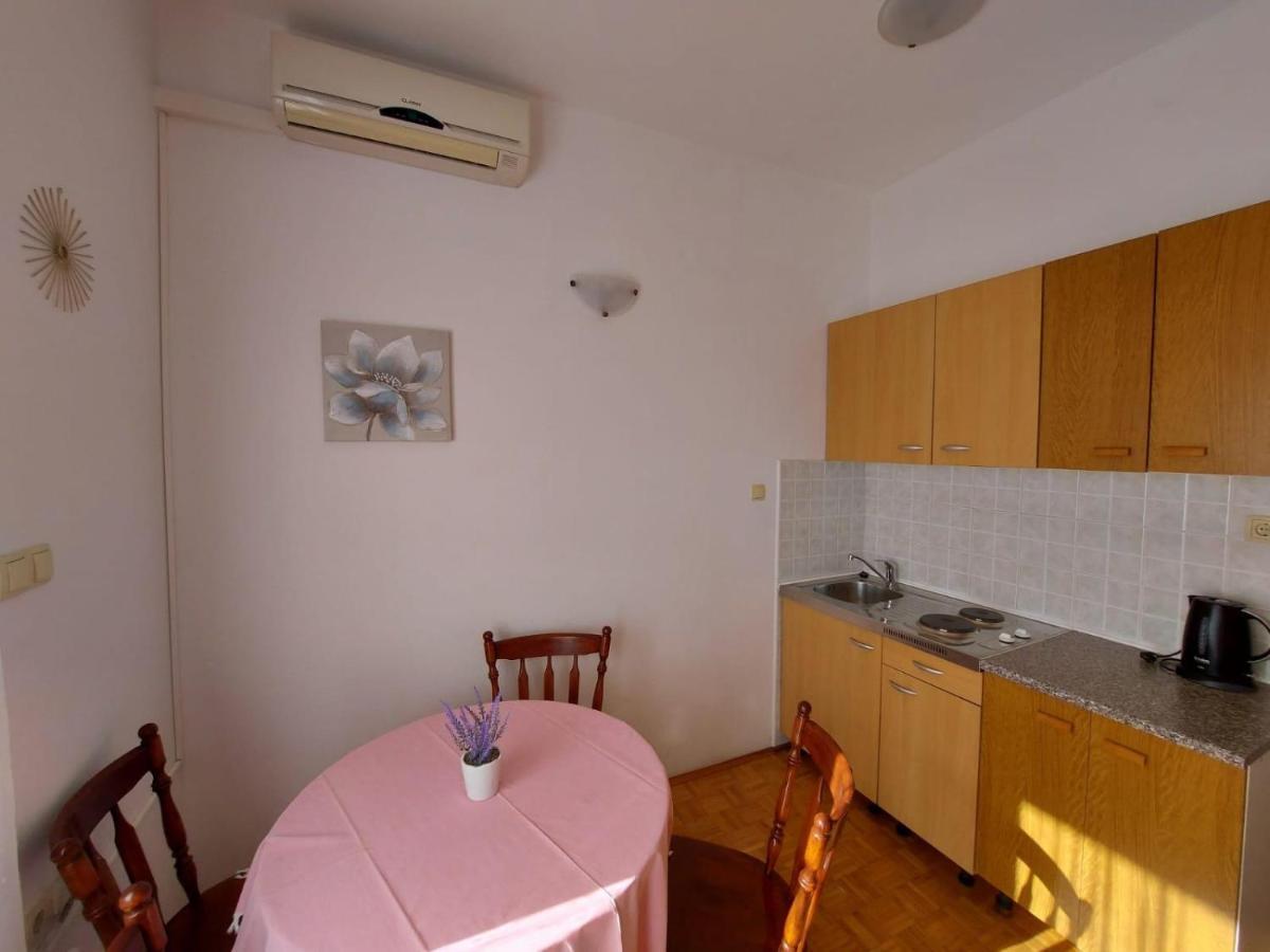 Apartments By The Sea Duce, Omis - 2731 Dugi Rat Ngoại thất bức ảnh