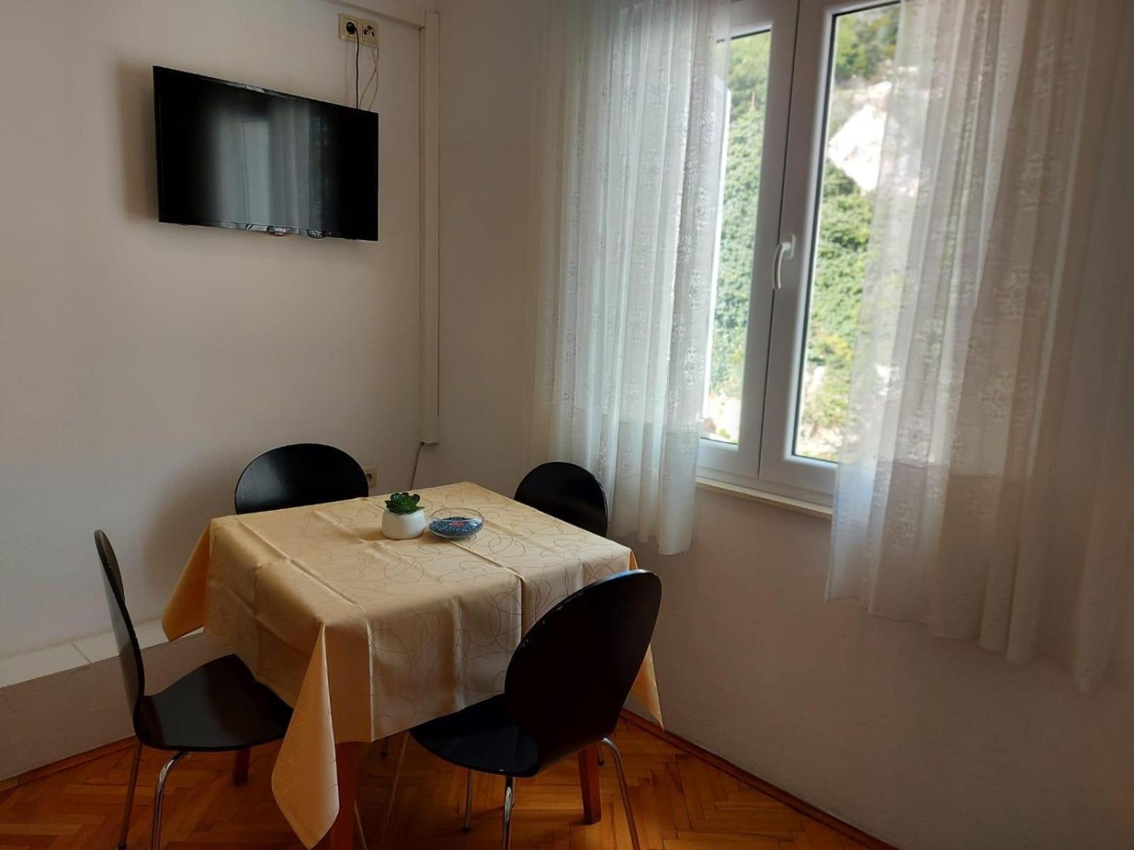 Apartments By The Sea Duce, Omis - 2731 Dugi Rat Phòng bức ảnh